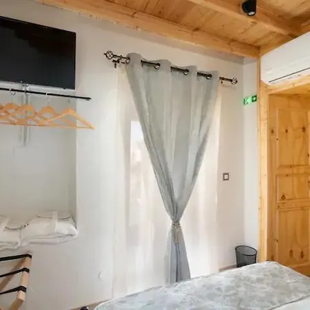 Kyrangelo Traditional House With Outdoor Jacuzzi Koszkinú