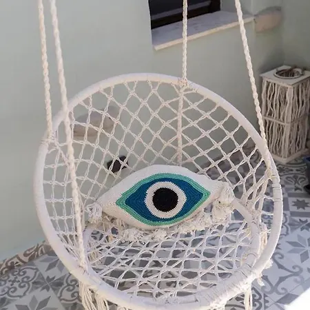 Kyrangelo Traditional House With Outdoor Jacuzzi *