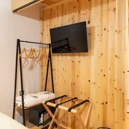 Kyrangelo Traditional House With Outdoor Jacuzzi