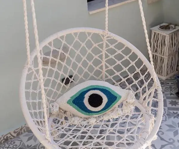 Kyrangelo Traditional House With Outdoor Jacuzzi *